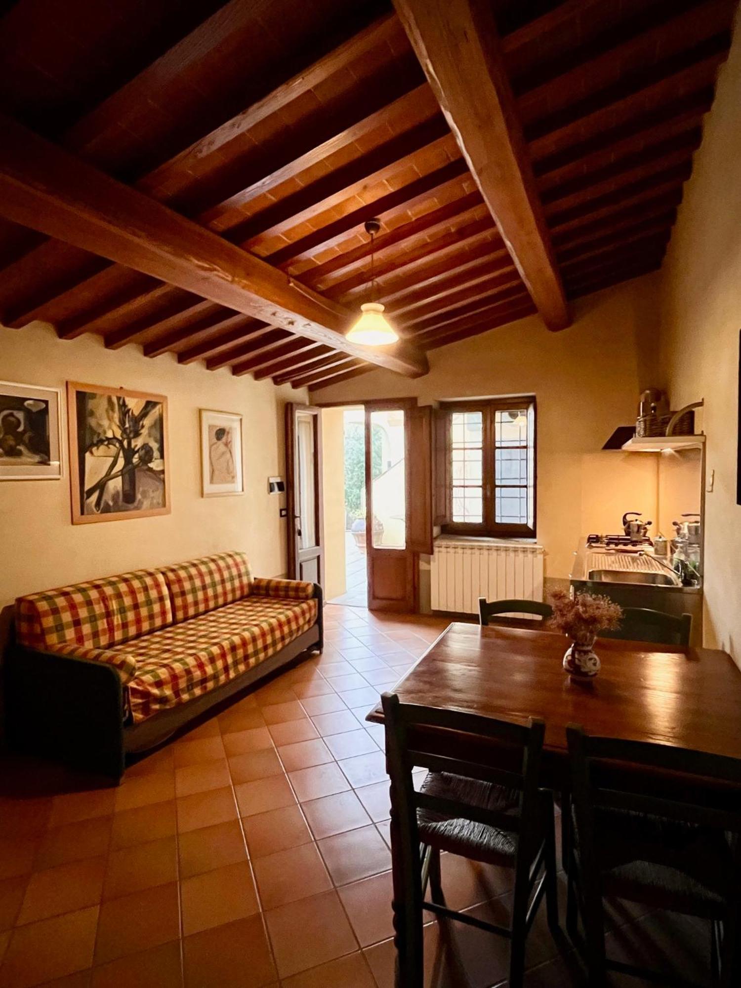 Agriturismo La Palazzina Palaia Ruang foto